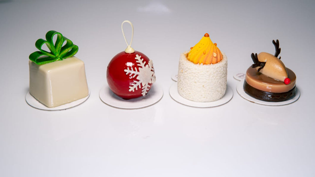 Assorted Christmas Pastry 🟢